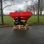 Foto van te huren Kunstmeststrooier