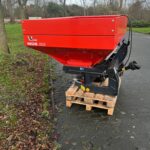 Foto van te huren Kunstmeststrooier