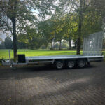 Foto van te huren Machinetransporter